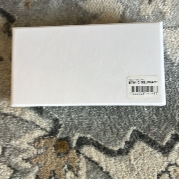 John Henric Bow tie 100% silk - Picture 2 of 2